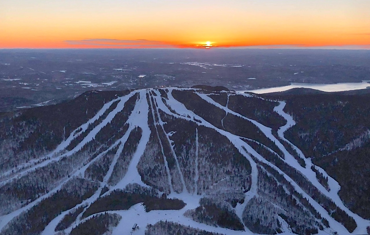 3.20.18.Ariel.Views.Sunset.Over.Tremblant.Lac.T.Versant.Nord.North.Courtesy.Tourisme.Tremblant.a.jpg