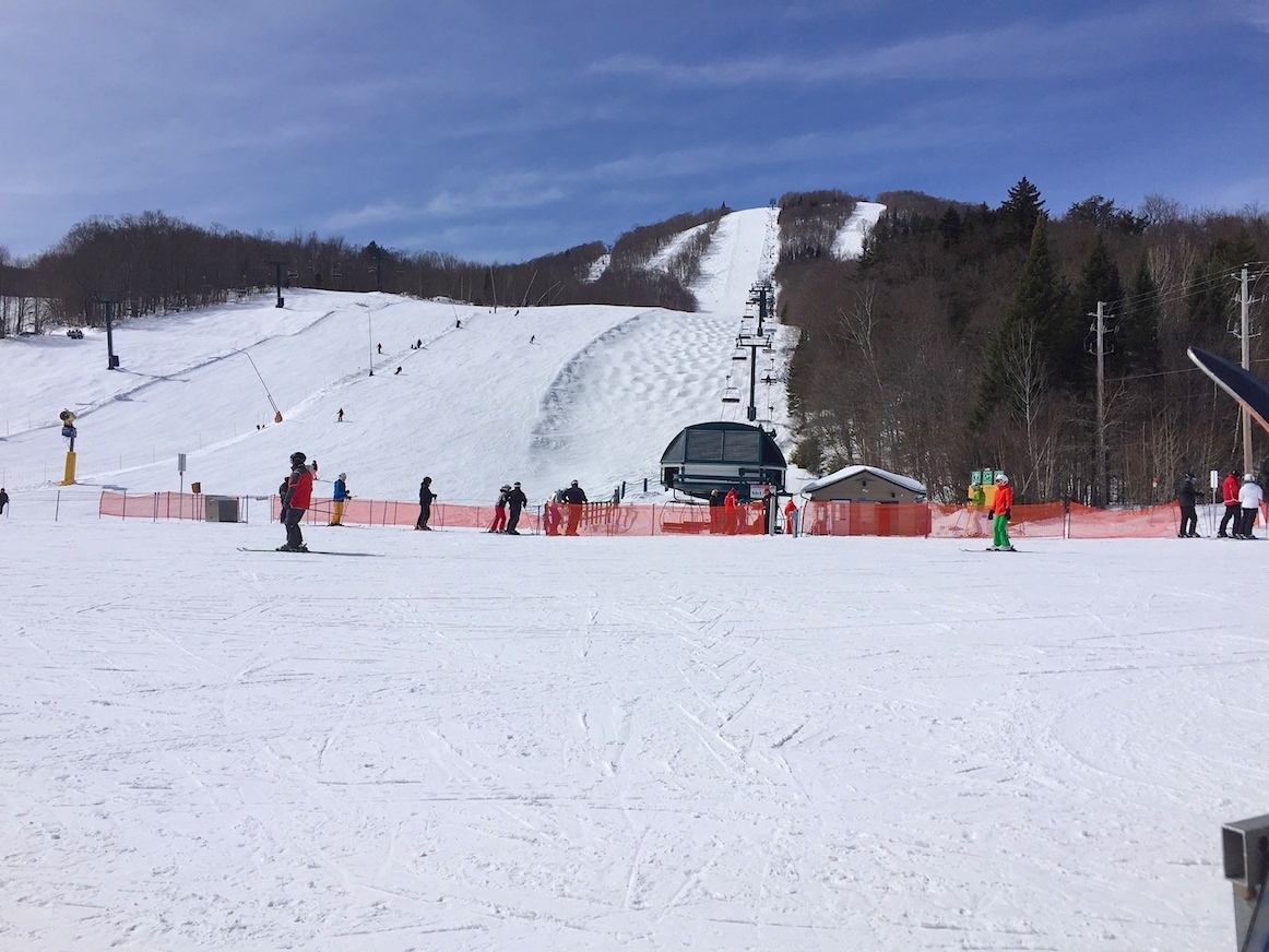 3.23.18.Versant.Nord.North.Base.At.Expo.Quad.Views.Expo.a.jpg