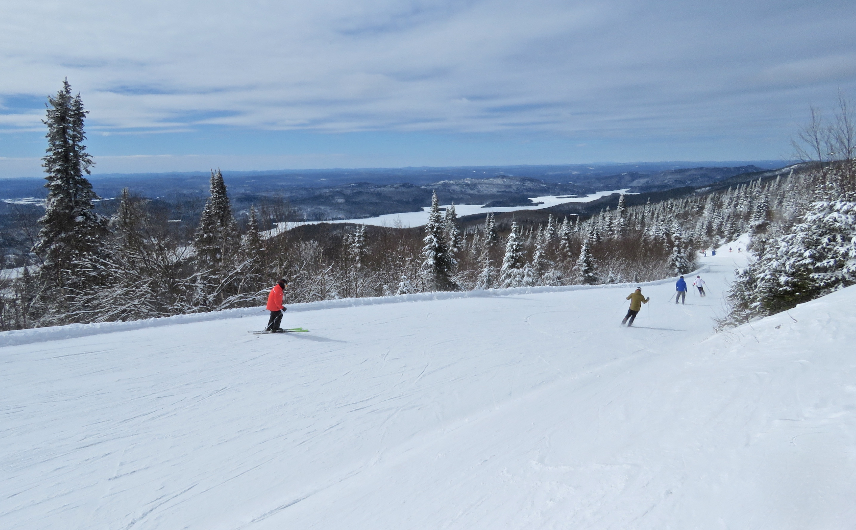 3.29.22.Nansen.Haut.Upper.Snow.White.Views.Over.Lac.T.d.jpg