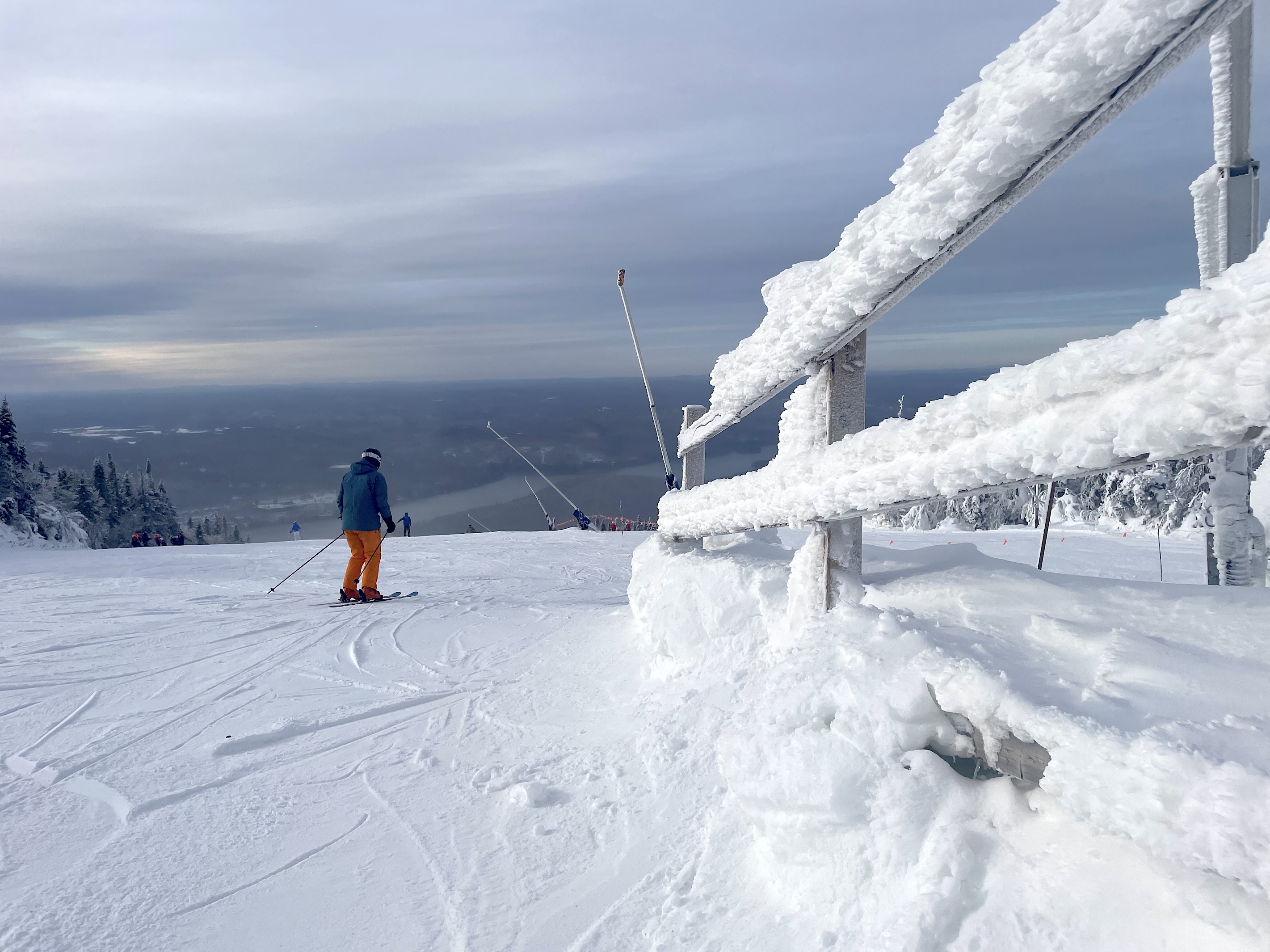 12.20.24.Sud.South.Beauvallon.Haut.Upper.Views.Over.Lac.T.BP.Picfile.a.jpg