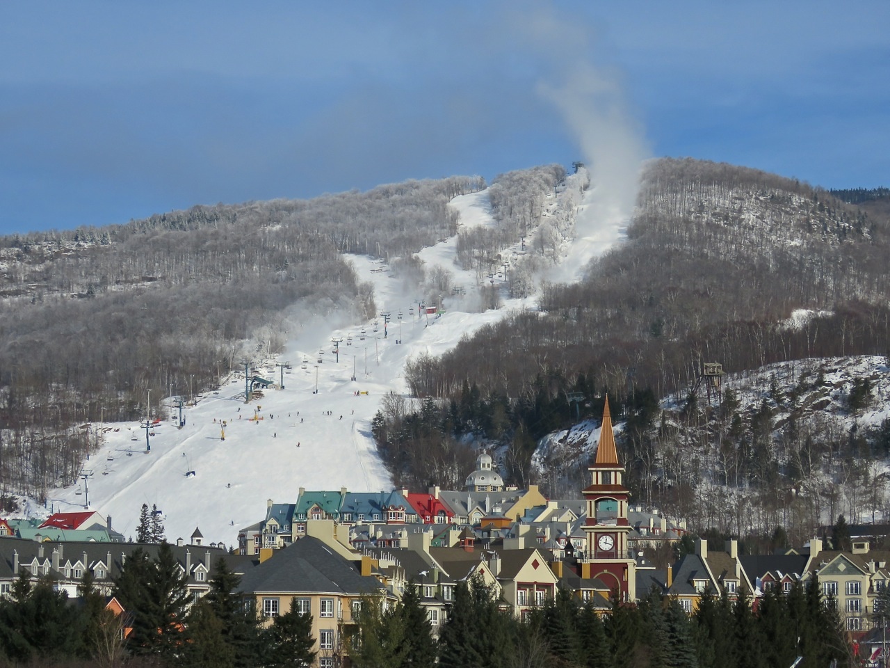 12.22.14.Johannsen.Flying.Mile.Sunny.Day.Snowmaking.c.jpg