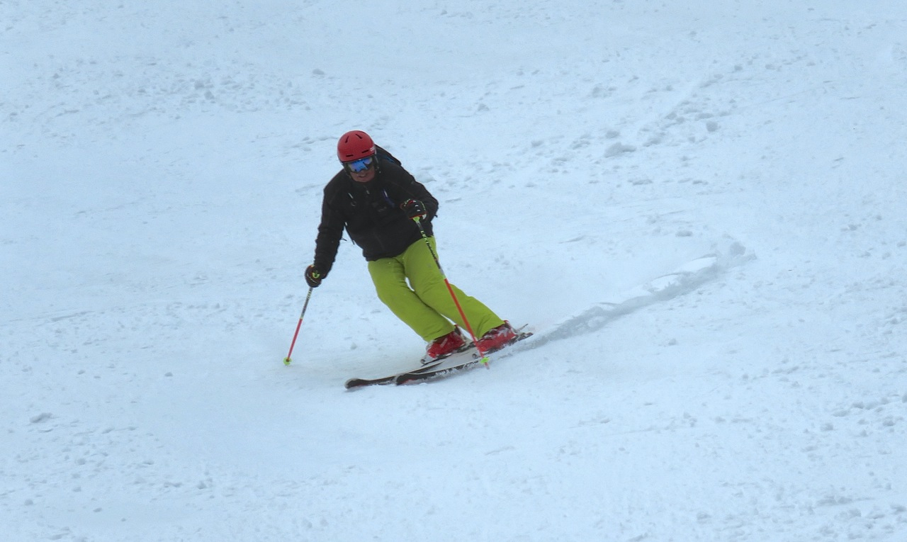 4.1.17.McCulloch.Upper.Pitch.Soft.Shred.Snow.b.jpg