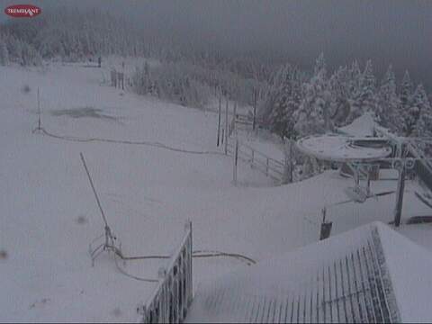 A bit more Snow, plus add some people and we can imagine our season is just around the corner!