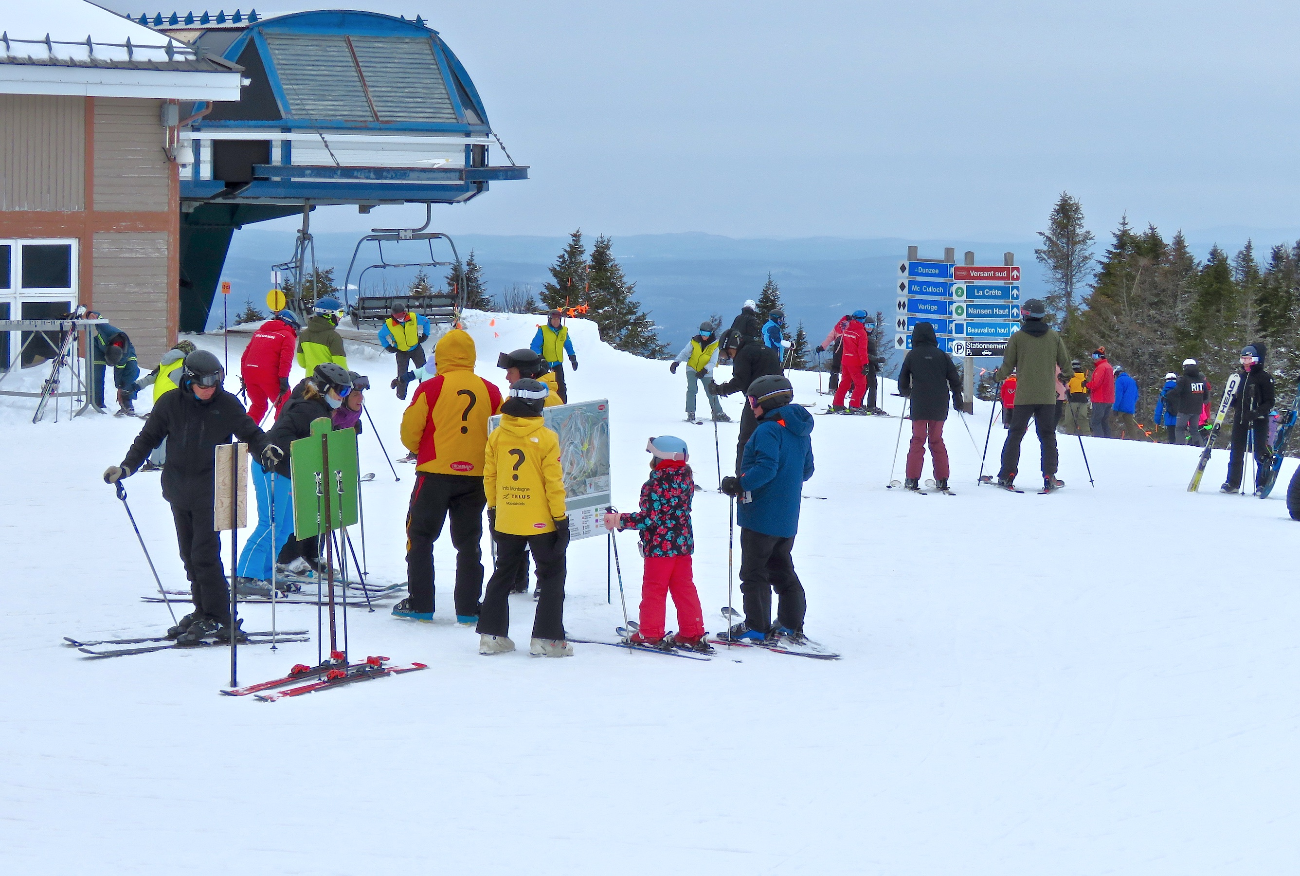 4.2.23.Summit.Info.Ski.Station.At.Gondola.TGV.Lowell.T.Peaks.d.jpg