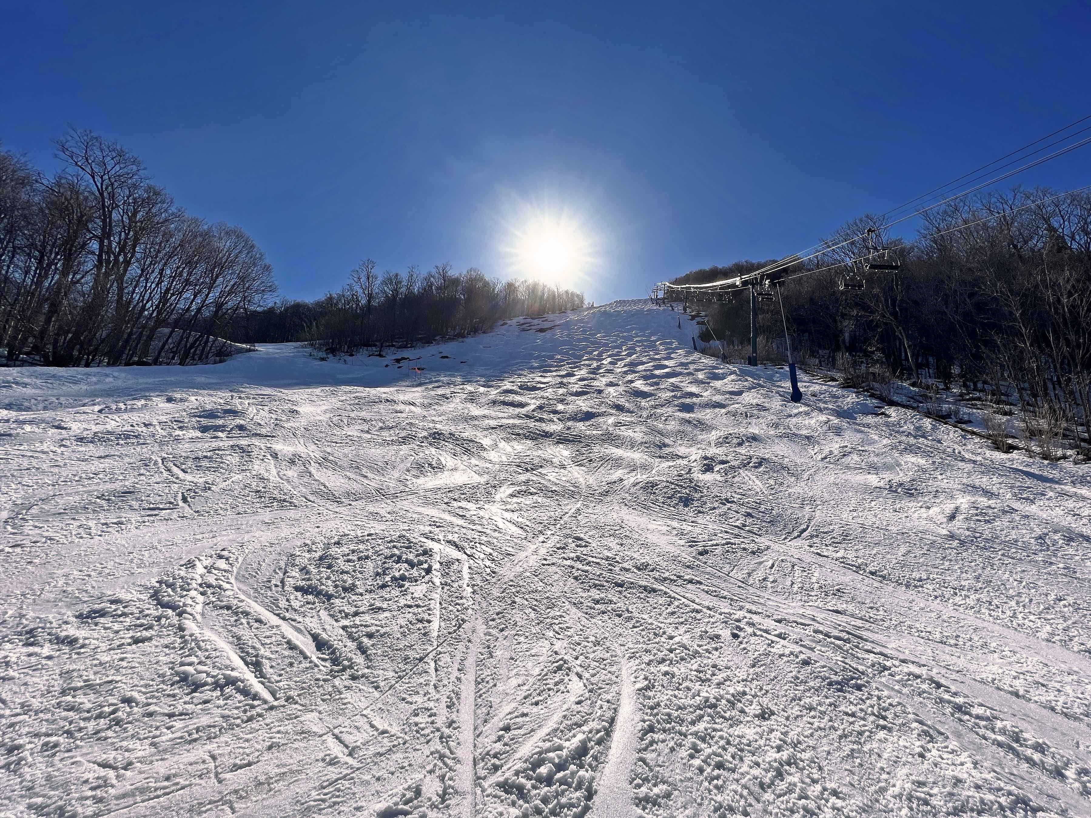 4.15.23.Apres.Ski.Expo.Sunset.Observations.At.16.43.PM.CLP.Pic.File.a.jpg