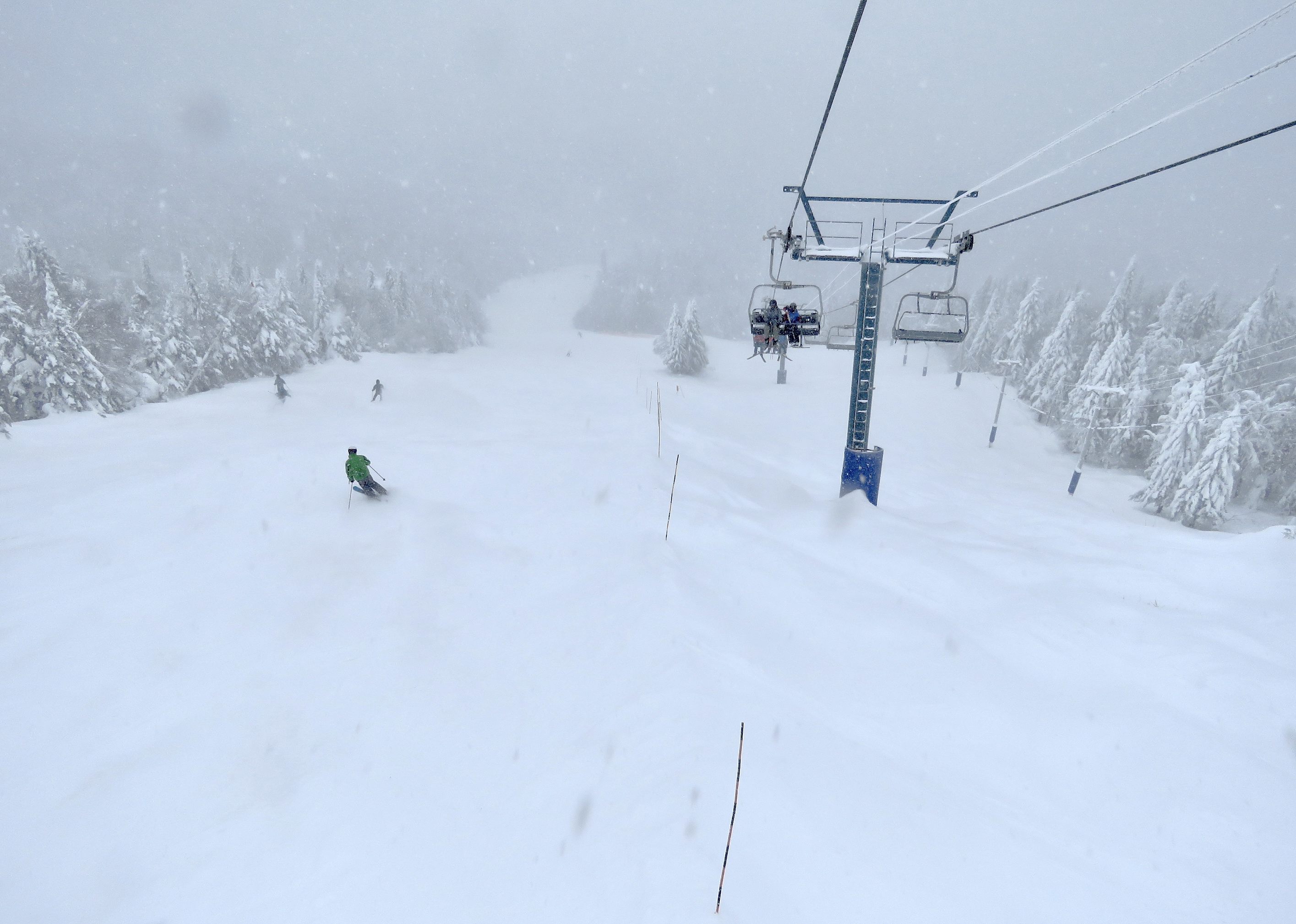 2.3.25.Nord.North.Duncan.Quad.Views.Duncan.Haut.Upper.Summit.Pitch.d.jpg