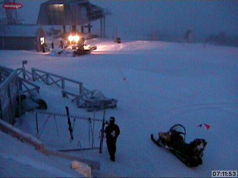 Mountain Crews have been working all night to prepare our surfaces for today as we see them put the finishing touches on the Mountain as sunrise approaches.