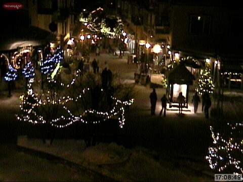 Christmas Week at Tremblant, twinkling lights, beautiful decorations, the crisp air of winters evening... out for an Apres Ski  stroll...  a postcard dream...