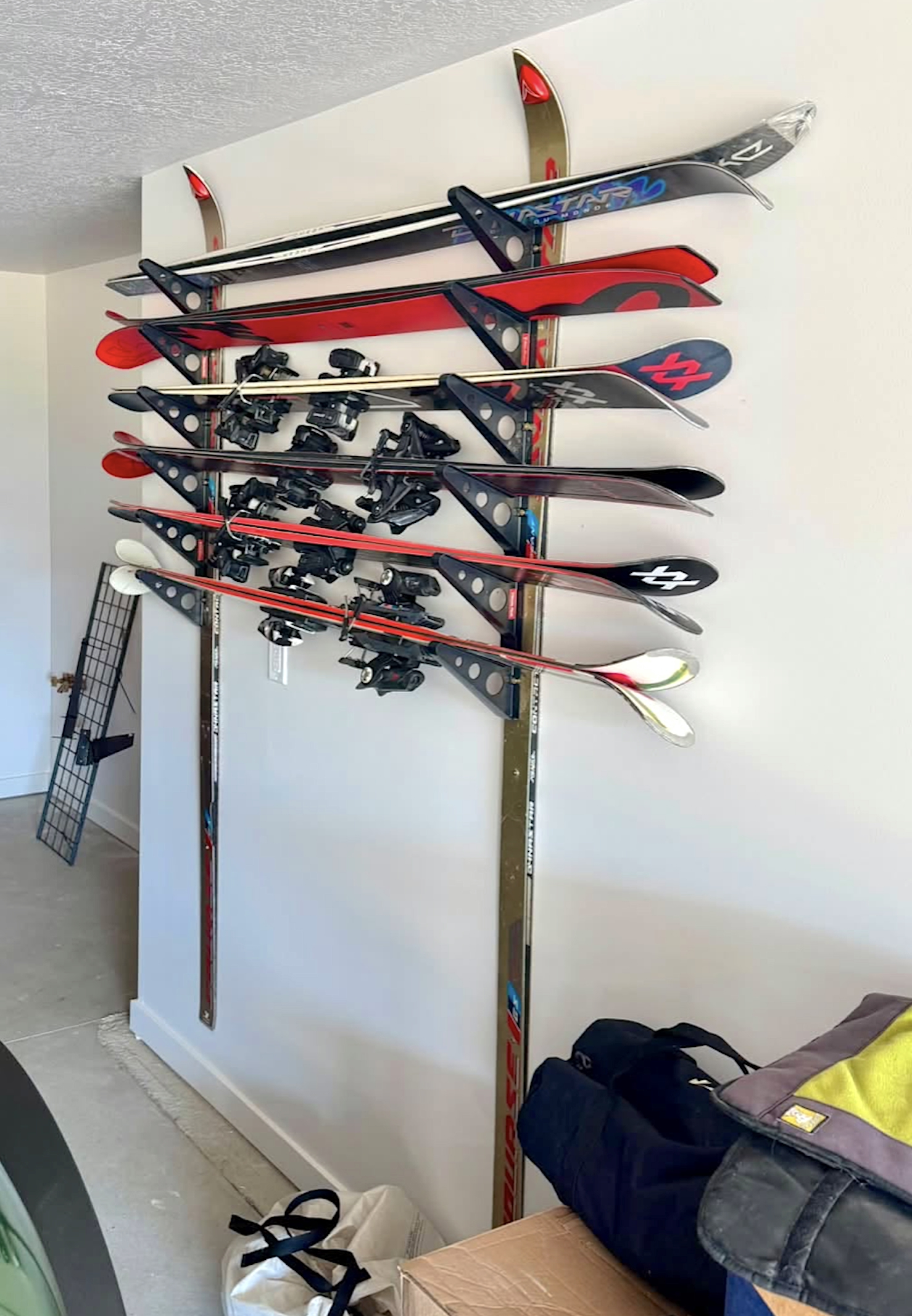 4.18.26.Cool.Ski.Storage.Idea.a.jpg