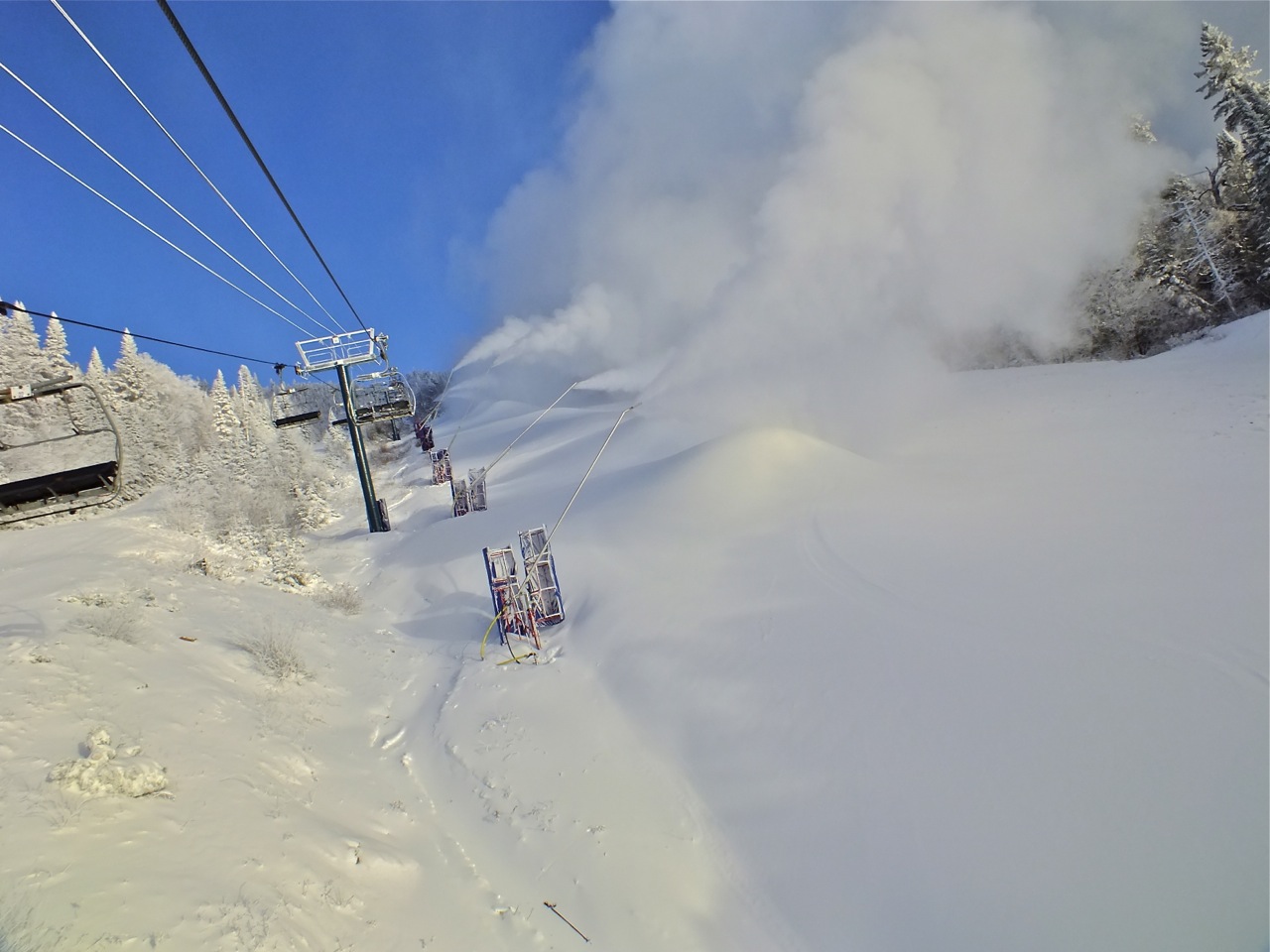 11.30.12.McCulloch.Snowmaking.c.jpg