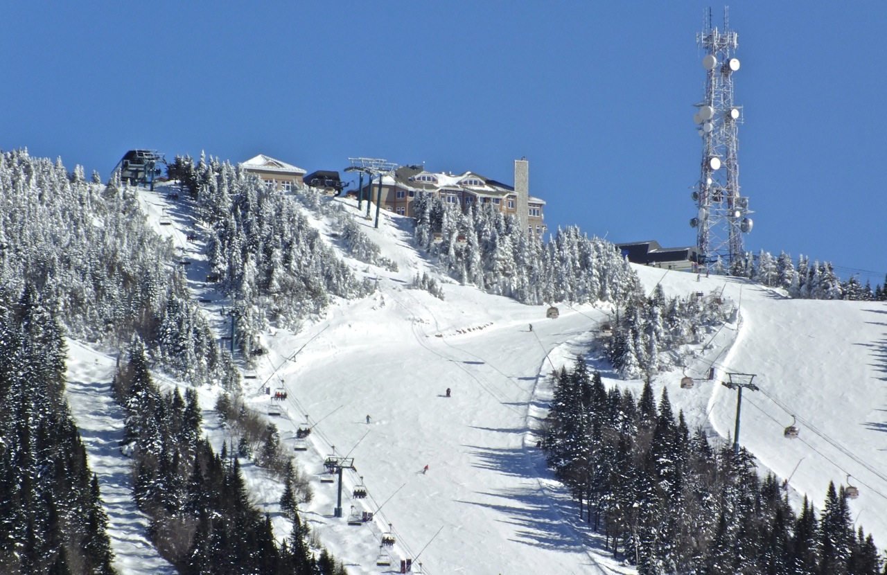 3.31.14.PB.217.Flying.Mile.Views.Summit.Blue.Sky.d.jpg