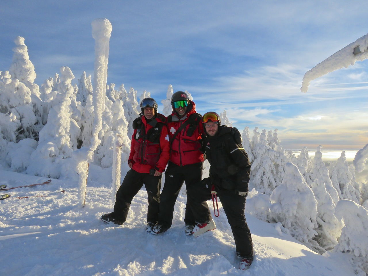 11.28.16.Tremblant.Crews.Hope.You.Had.A.Great.Safe.Day.a.jpg