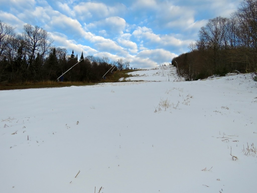 11.3.14.First.Observed.Snowmaking.Beauvallon.Haut.Upper.d